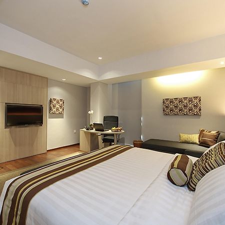 Hotel Ra Premiere Simatupang à Cilandak  Extérieur photo